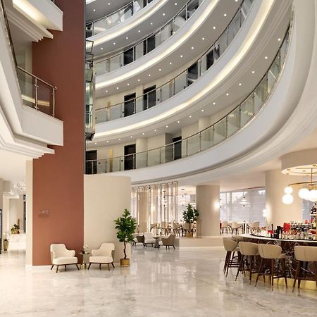 Ramada By Wyndham Bucharest Otopeni Airport Luaran gambar
