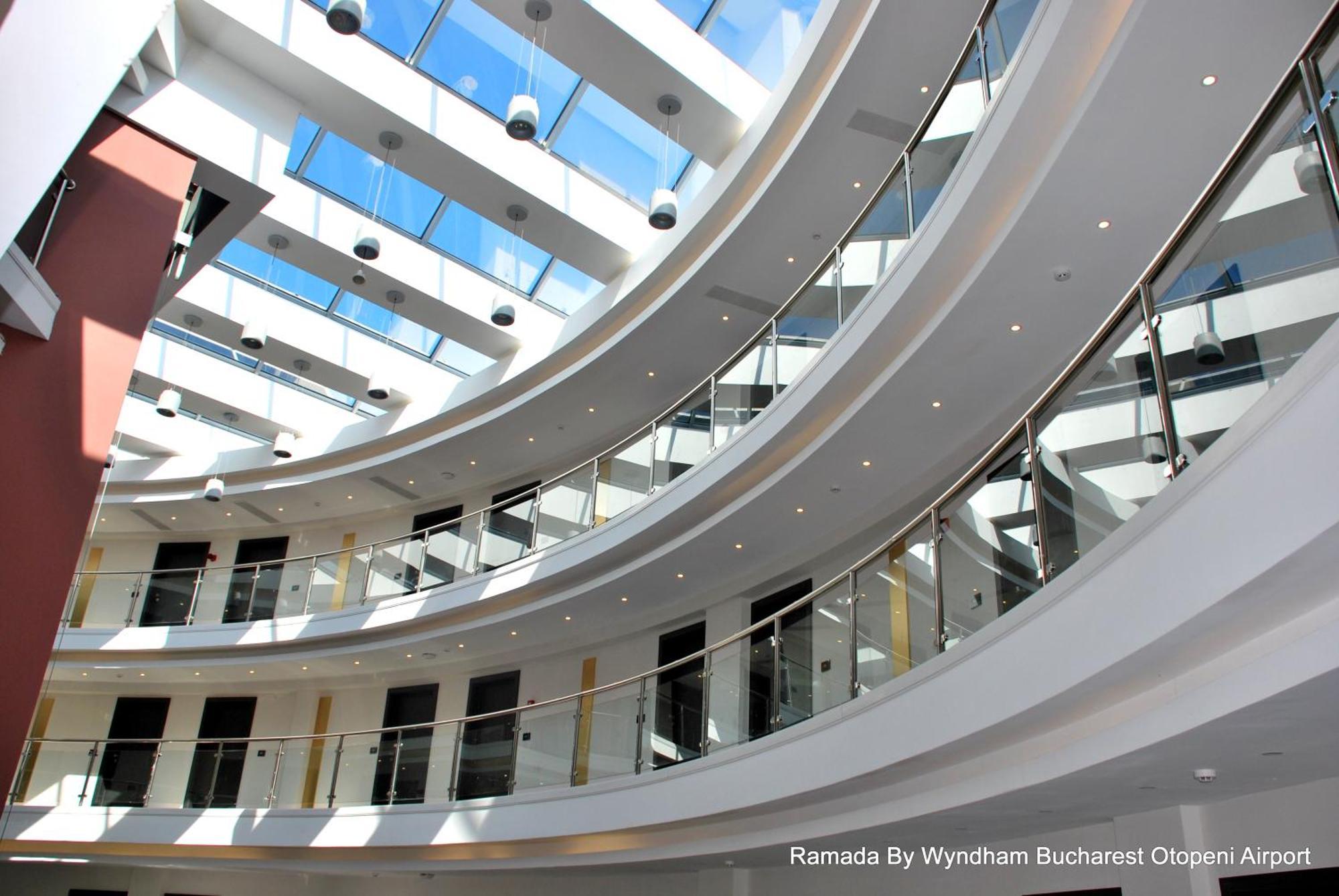 Ramada By Wyndham Bucharest Otopeni Airport Luaran gambar