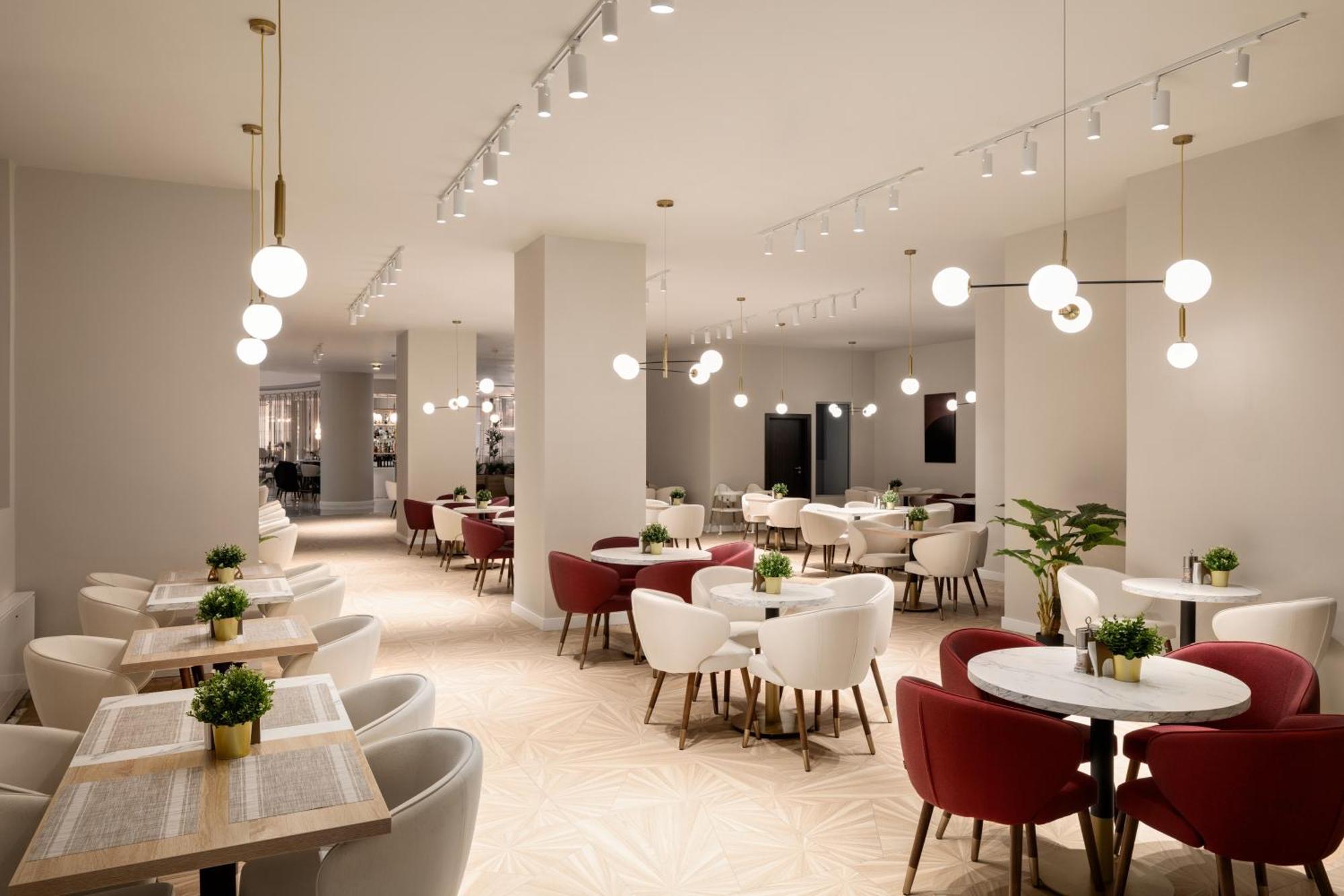 Ramada By Wyndham Bucharest Otopeni Airport Luaran gambar