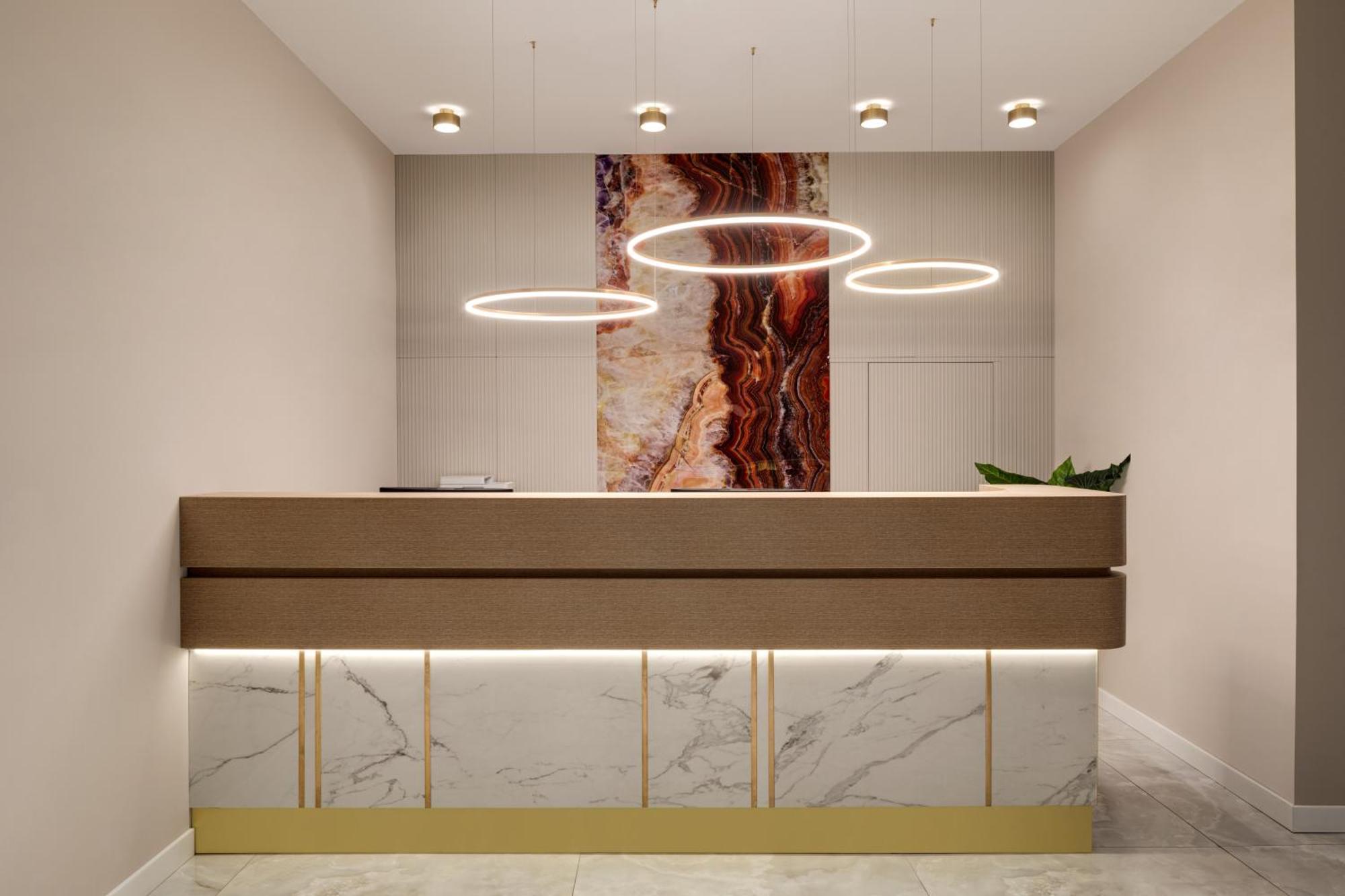 Ramada By Wyndham Bucharest Otopeni Airport Luaran gambar